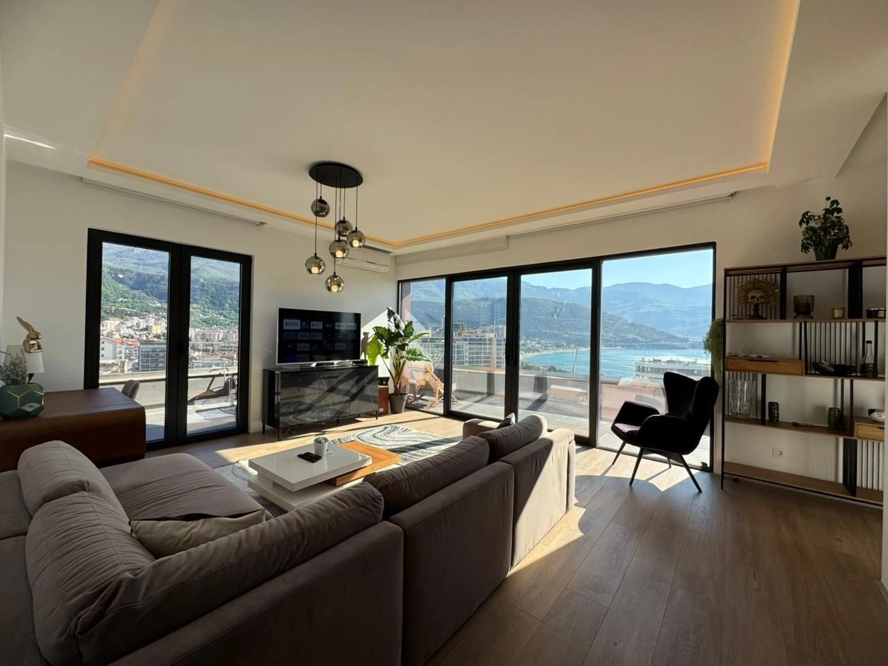 Trosoban stan 95 m² – Gospoština, Budva — fotografija 8