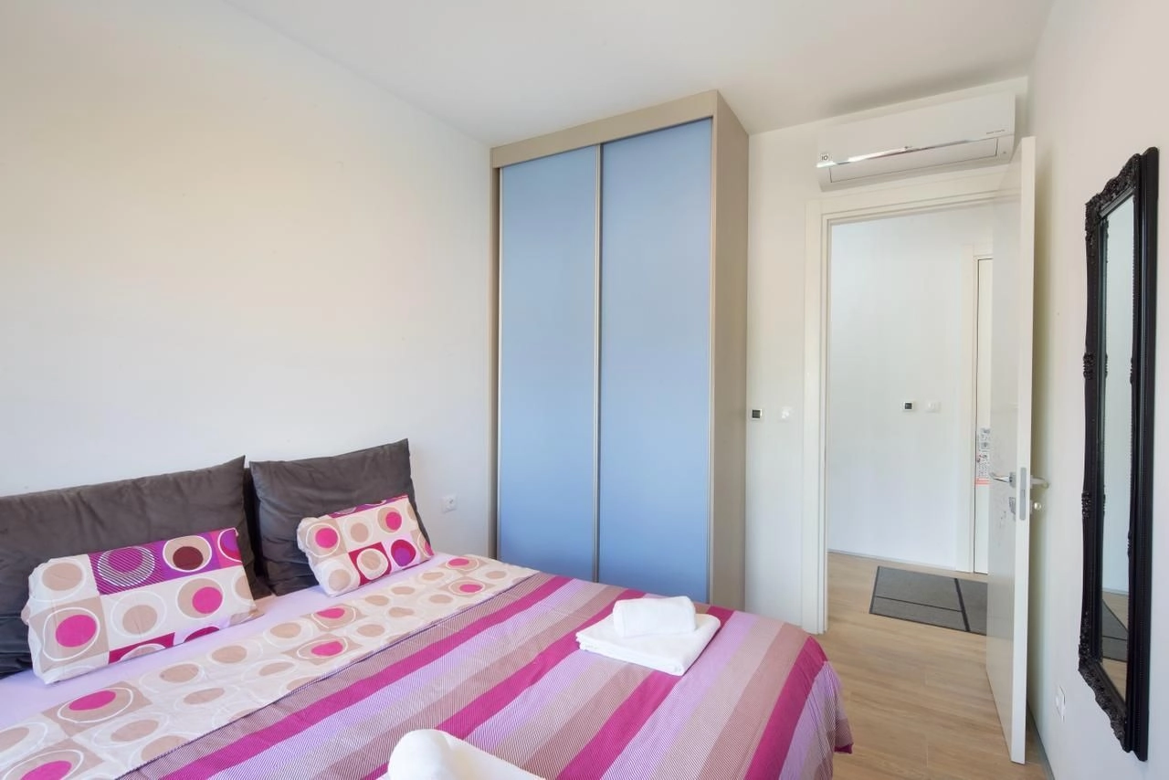 Trosoban stan 95 m² – Gospoština, Budva — fotografija 11