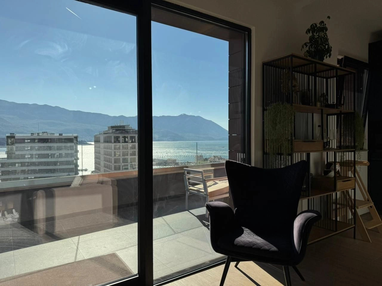 Trosoban stan 95 m² – Gospoština, Budva — fotografija 12