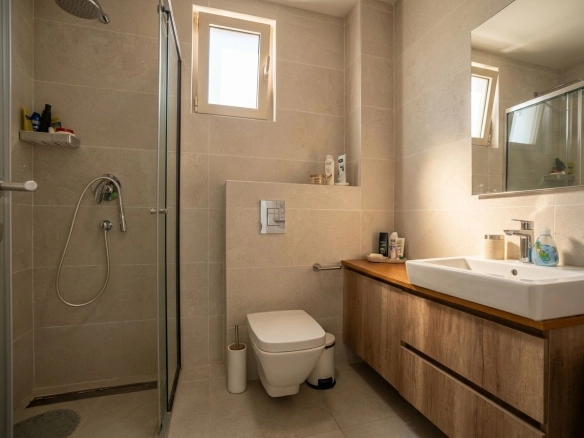 Trosoban stan 94 m² – Bečići, Budva — fotografija 11