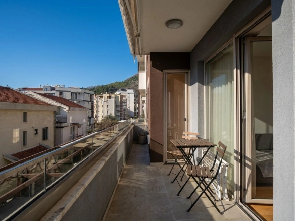 Trosoban stan 94 m² – Bečići, Budva — fotografija 17