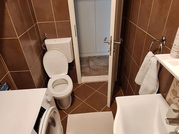 Dvosoban stan 58 m² u Bečićima, Budva — fotografija 10