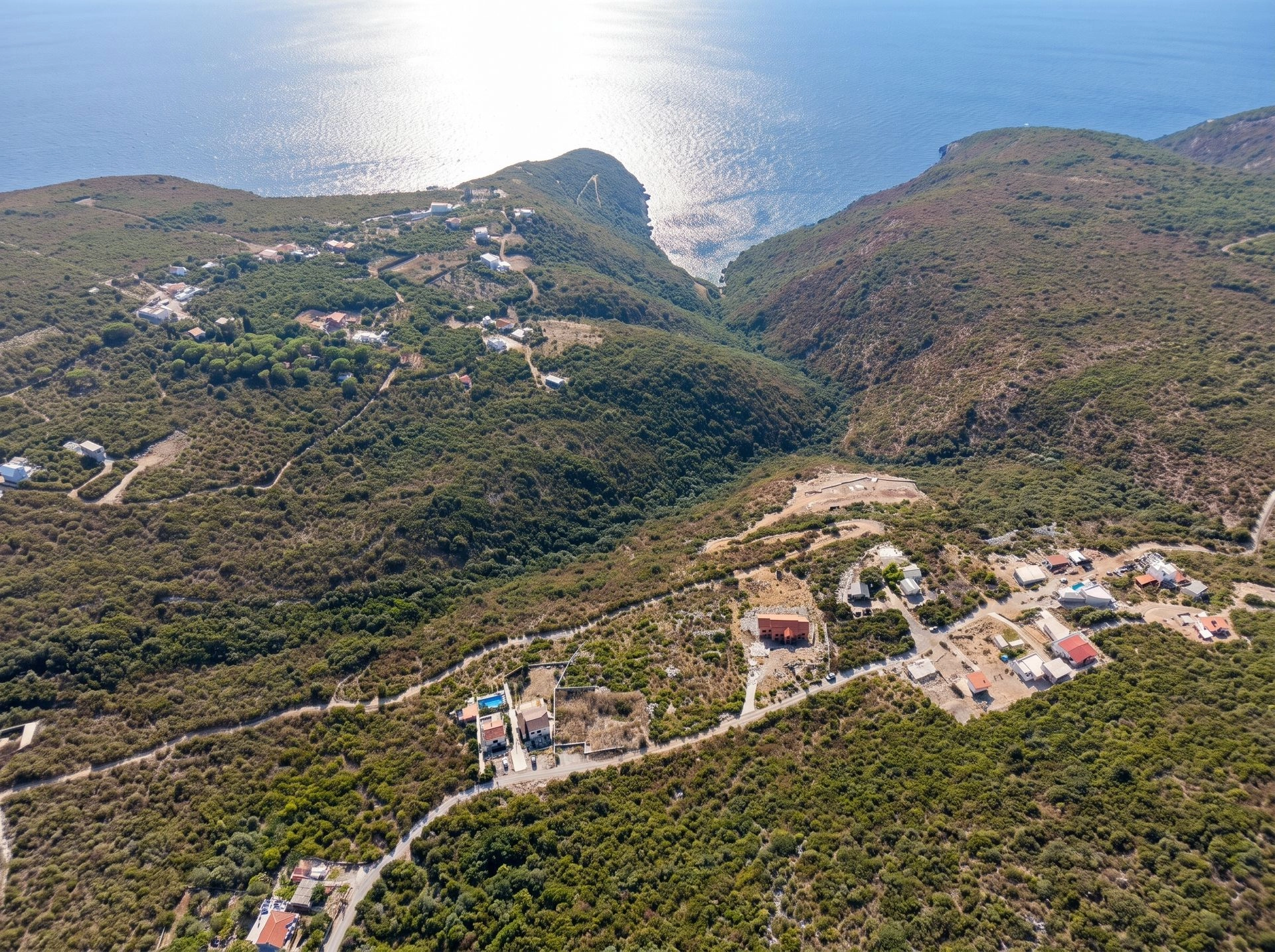 0cb3b226-d81a-4020-8df3-a9572ca0e38b Urbanizovan plac sa pogledom na more, Zagora, Kotor — fotografija 3