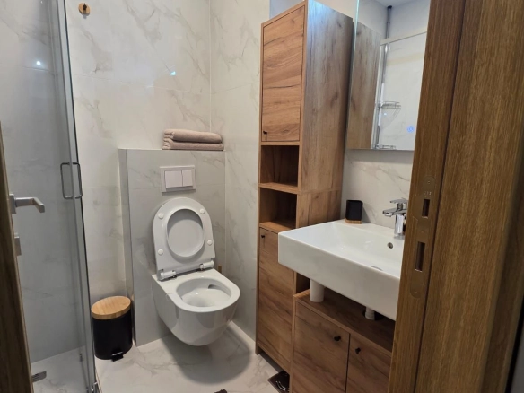 Izdavanje: Jednosoban stan 45 m² – Podkošljun, Budva — fotografija 14