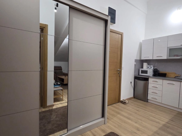 Izdavanje: Jednosoban stan 45 m² – Podkošljun, Budva — fotografija 16