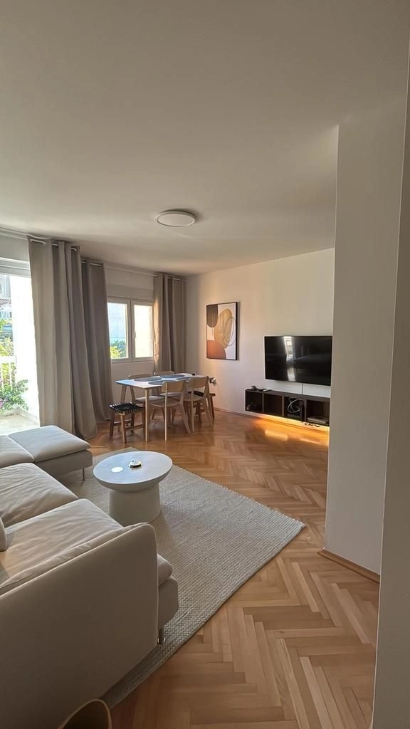 55fada90-2212-42b9-b7c7-132f770858da Izdavanje: Trosoban stan 74 m² – Golubovina, Budva — fotografija 2