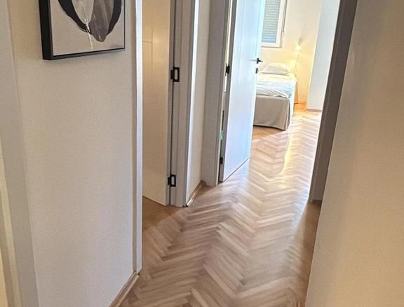 Izdavanje: Trosoban stan 74 m² – Golubovina, Budva — fotografija 19
