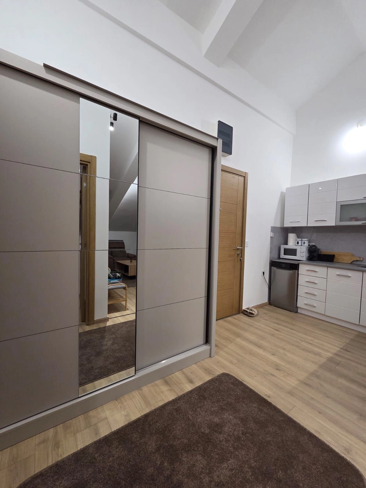 93cfddcf-e8ac-4054-bff4-13dced81d2b5 Izdavanje: Jednosoban stan 45 m² – Podkošljun, Budva — fotografija 14