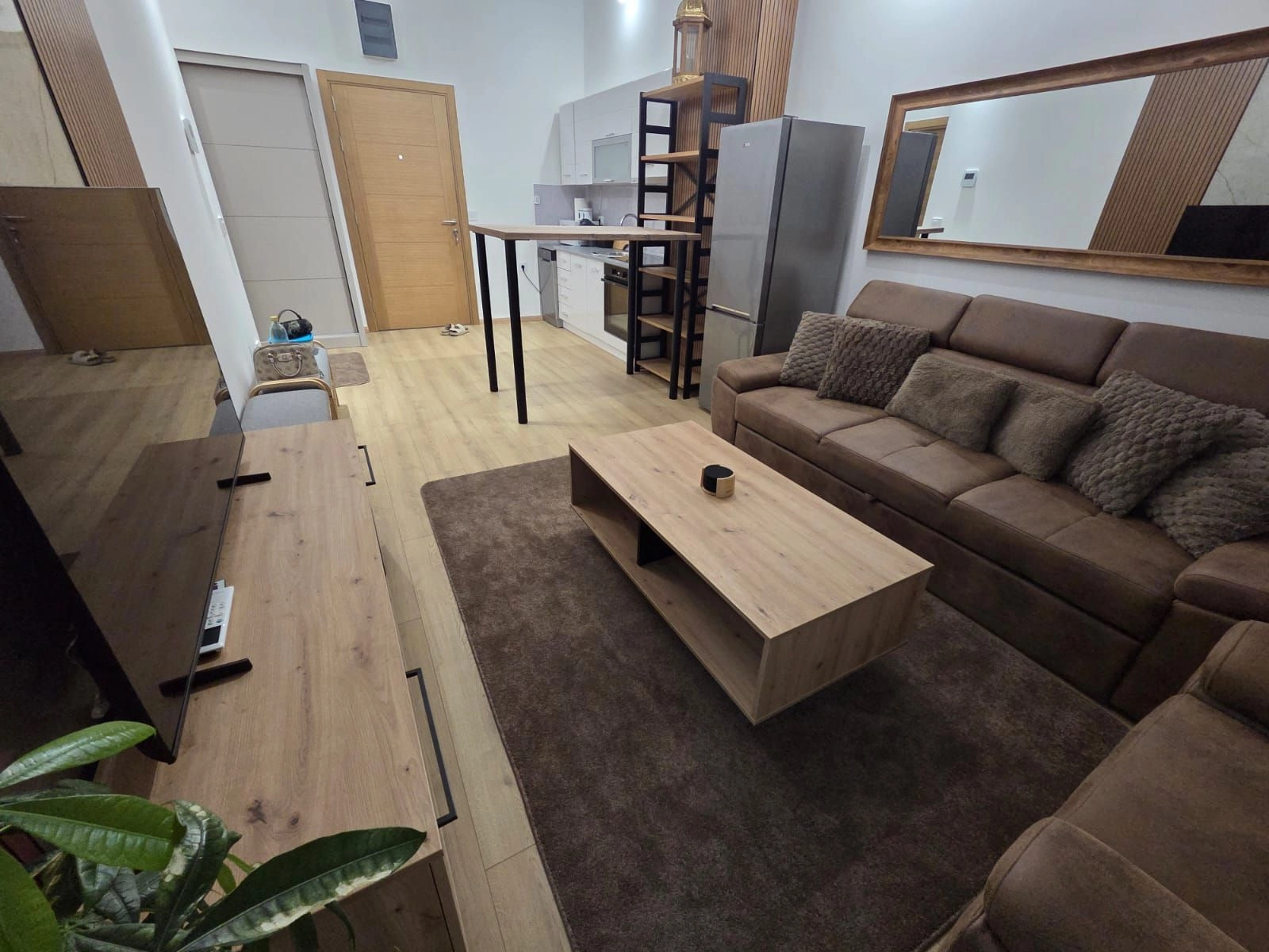 3266d36f-3698-43d3-8461-fab2e5e3597b Izdavanje: Jednosoban stan 45 m² – Podkošljun, Budva — fotografija 18