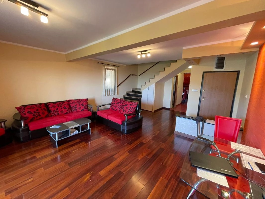 Dvosoban-dupleks-stan-sa-terasama-Lazi-Budva-7 Dvosoban stan 140 m² – Lazi, Budva — fotografija 8