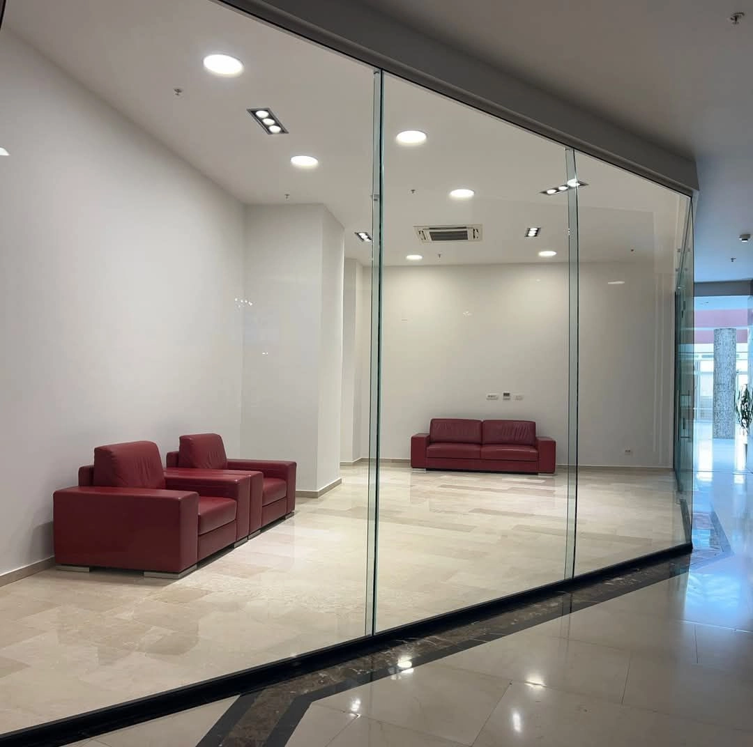 352f9ad6-fe68-4ef4-8034-694b38fc4044 Izdavanje: Poslovni prostor 45 m² – Budva — fotografija 3