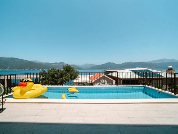 Kuća 200 m² – Krašići, Tivat — fotografija 2