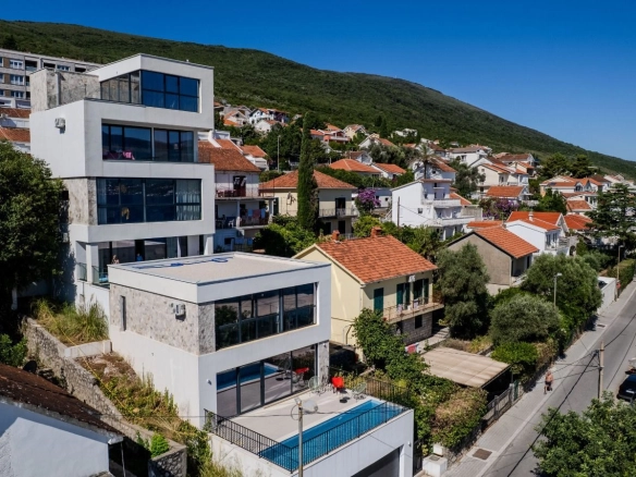 Kuća 200 m² – Krašići, Tivat — fotografija 9