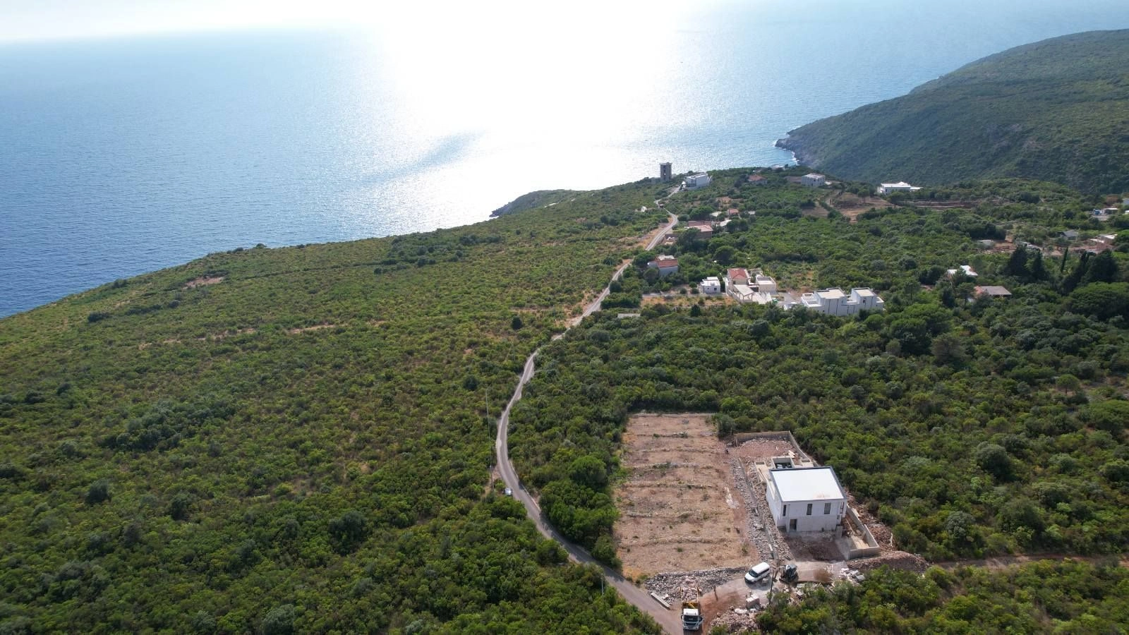 f838a955-8566-41b0-9240-29df6c5bb7b5 Urbanizovan plac sa pogledom na more, Zagora, Kotor — fotografija 4