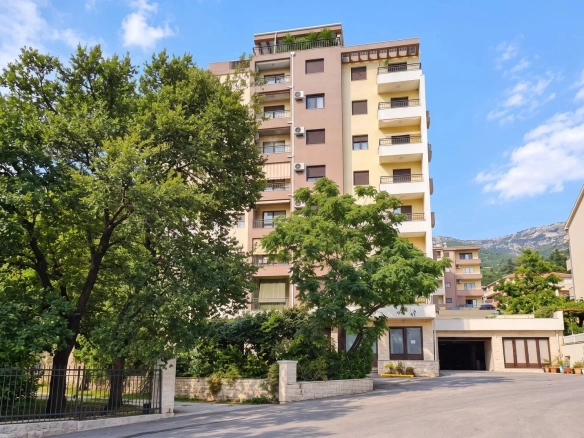 Jednosoban stan u novoj zgradi, Lazi, Budva — fotografija 10