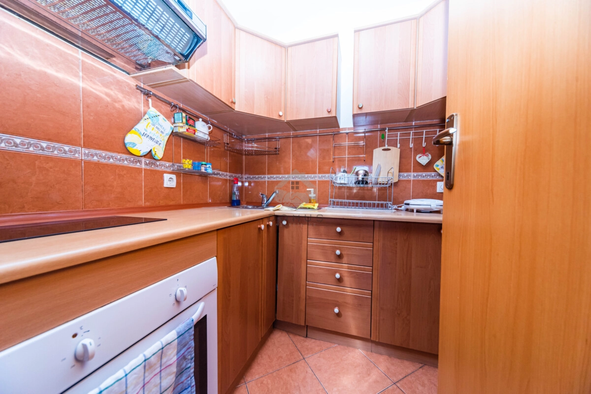 Jednosoban-namjesten-stan-50-m²-Centar-–-Podgorica-2 Jednosoban namješten stan u Centru, Podgorica — fotografija 3