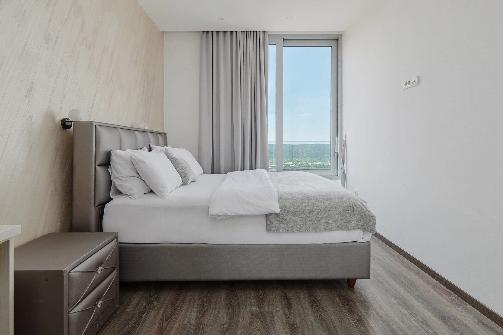 Vila-sa-bazenom-i-pogledom-na-zaliv-Tivat-6 Kuća 220 m² – Tivat — fotografija 7