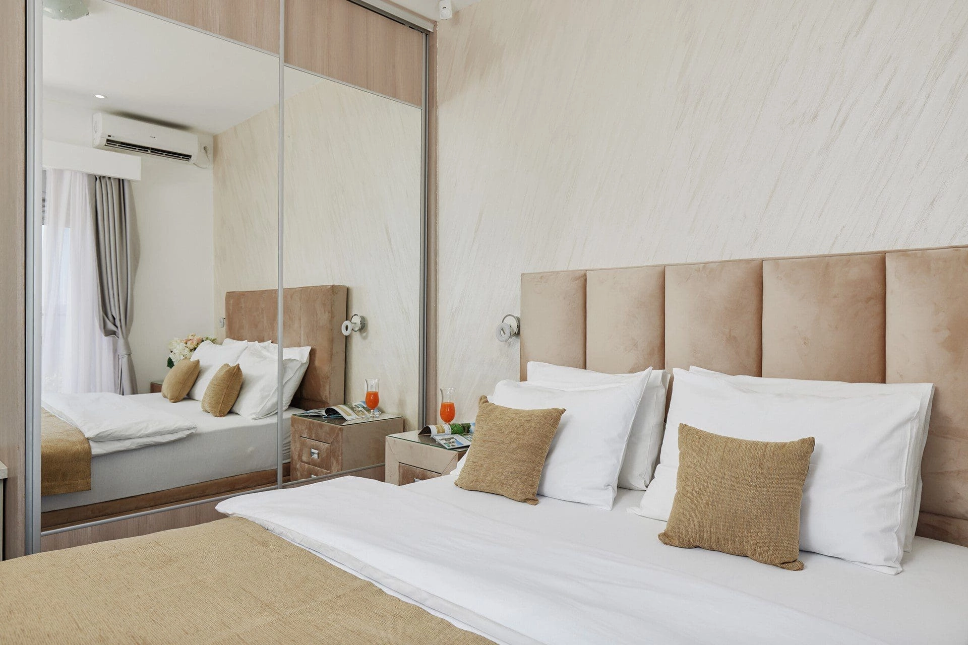 Vila-sa-bazenom-i-pogledom-na-zaliv-Tivat-7 Kuća 220 m² – Tivat — fotografija 8