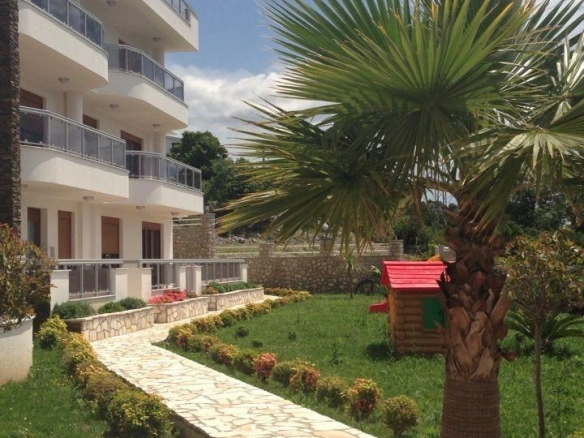 Trosoban stan 241 m² – Dobra Voda, Bar — fotografija 2