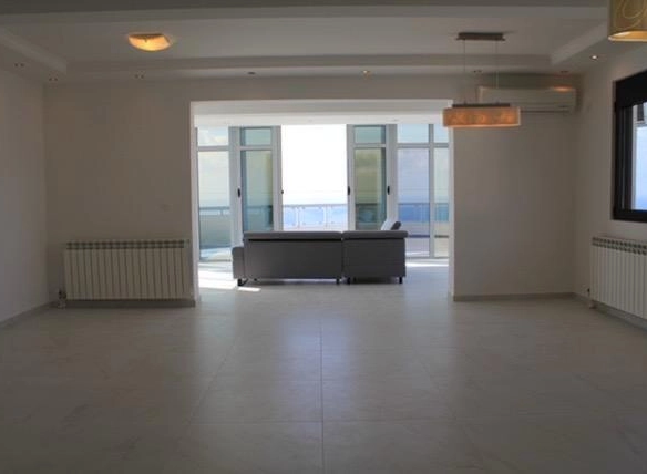 Trosoban stan 241 m² – Dobra Voda, Bar — fotografija 9