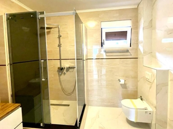 Trosoban stan 241 m² – Dobra Voda, Bar — fotografija 12