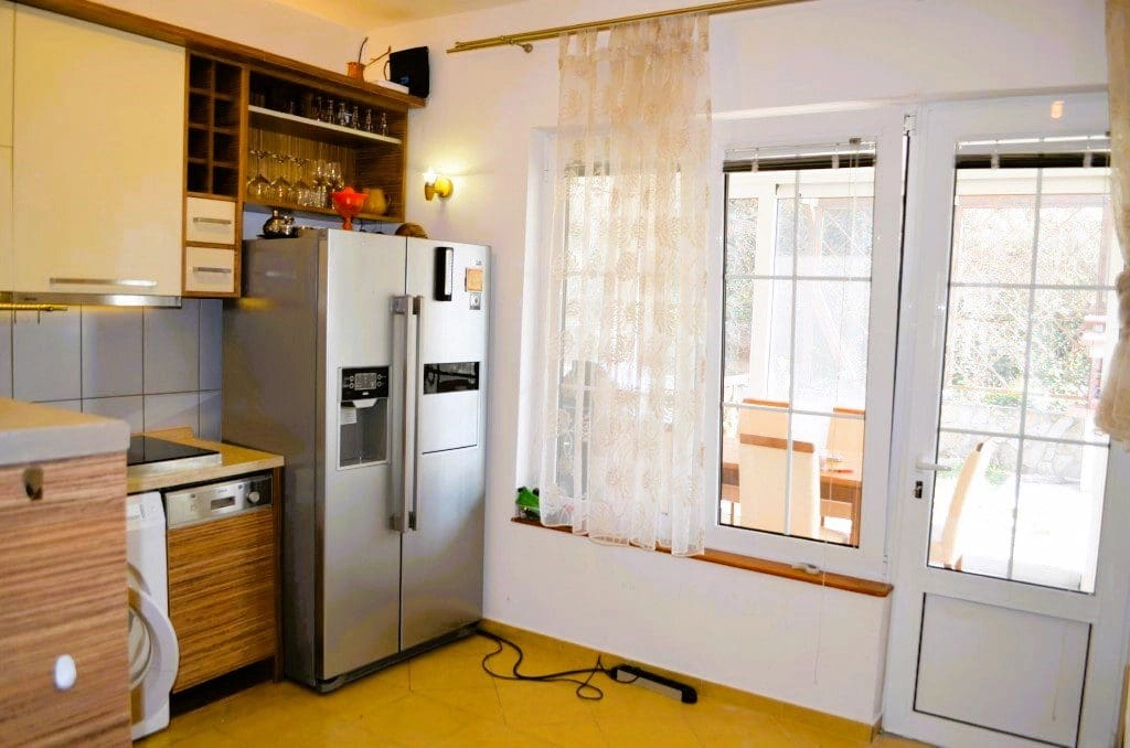 Kuca-u-nizu-u-zatvorenom-kompleksu-u-Zupcima-Bar-9 Kuća 132 m² – Zupci, Bar — fotografija 10