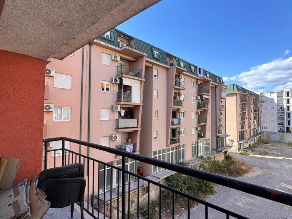 Trosoban stan 91 m² – Podgorica — fotografija 14