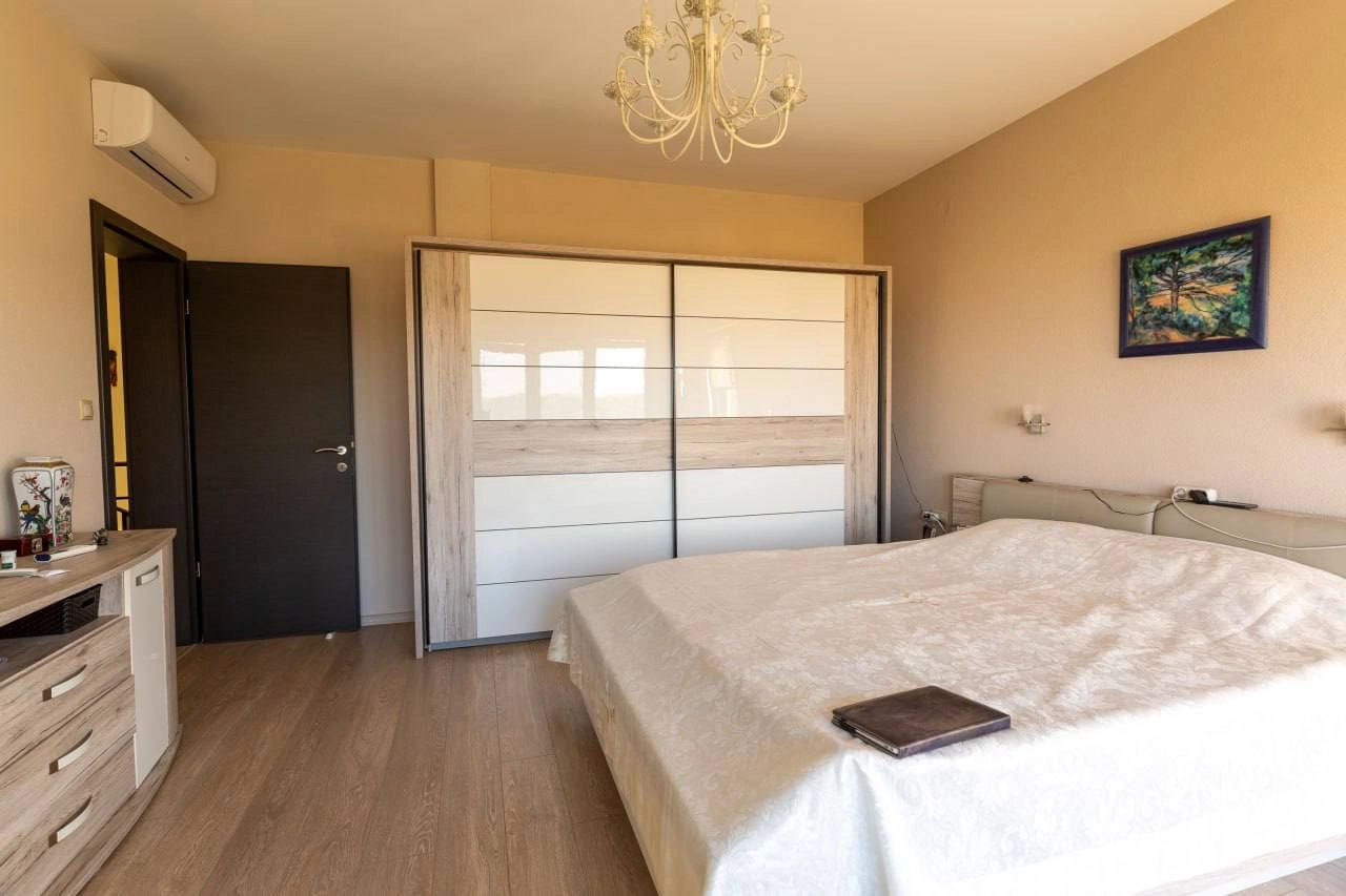Kuca-sa-terasama-i-pogledom-na-more-Tomba-Bar-6 Kuća 320 m² – Bar — fotografija 7