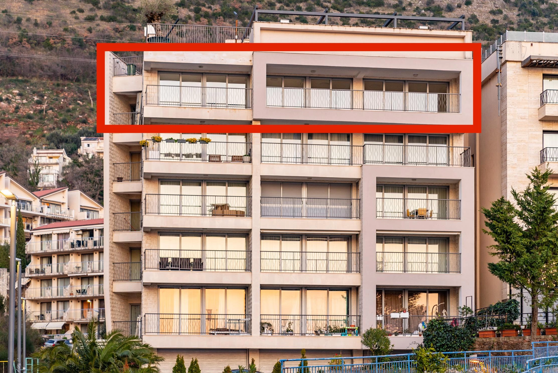 Trosoban stan 160 m² – Pržno, Budva — fotografija 2