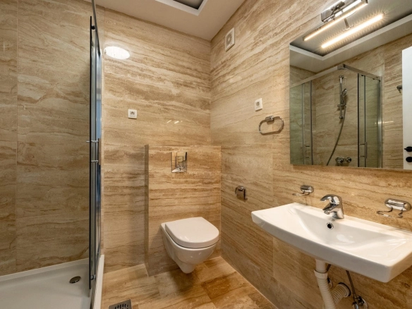 Trosoban stan 160 m² – Pržno, Budva — fotografija 8
