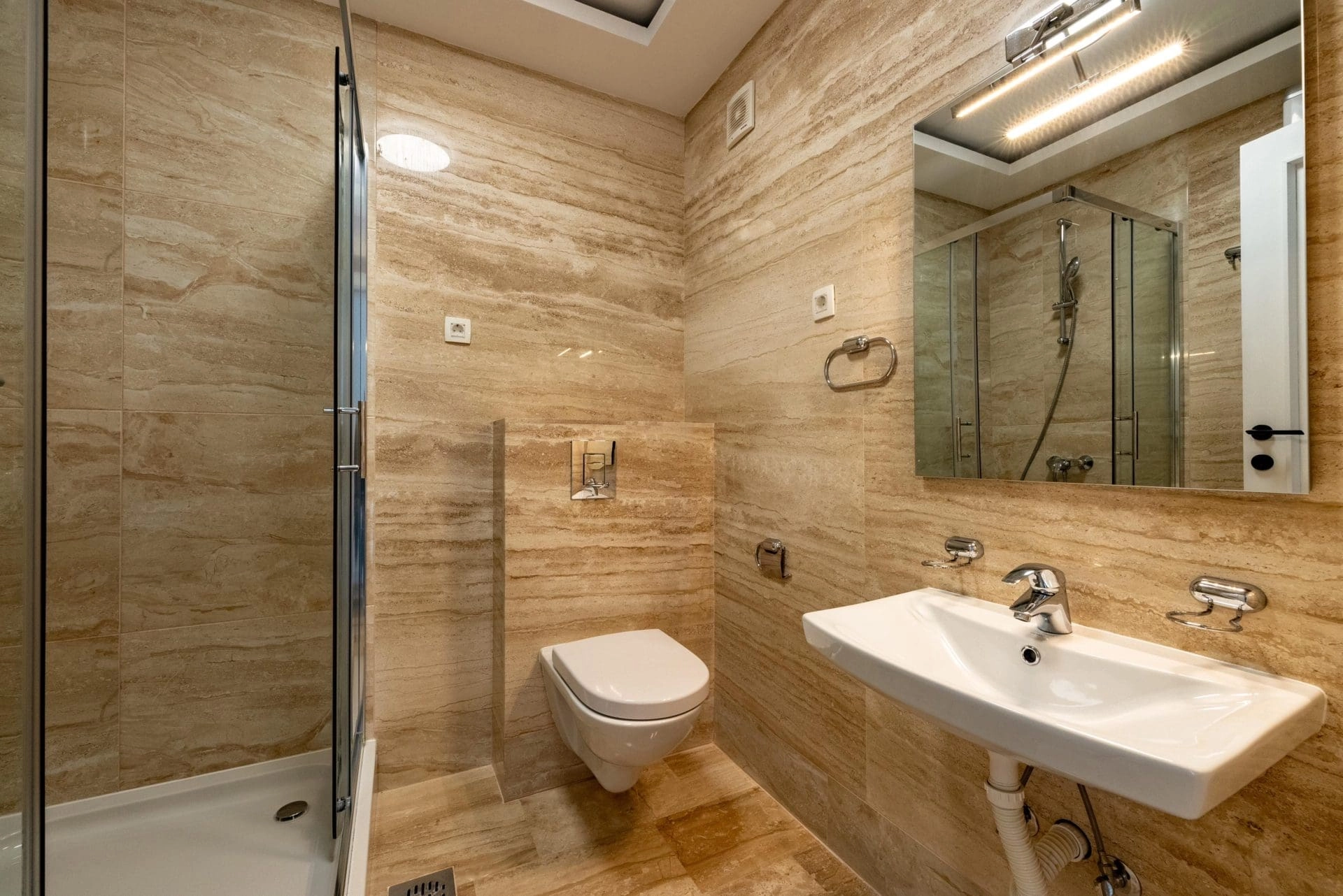 Trosoban stan 160 m² – Pržno, Budva — fotografija 8