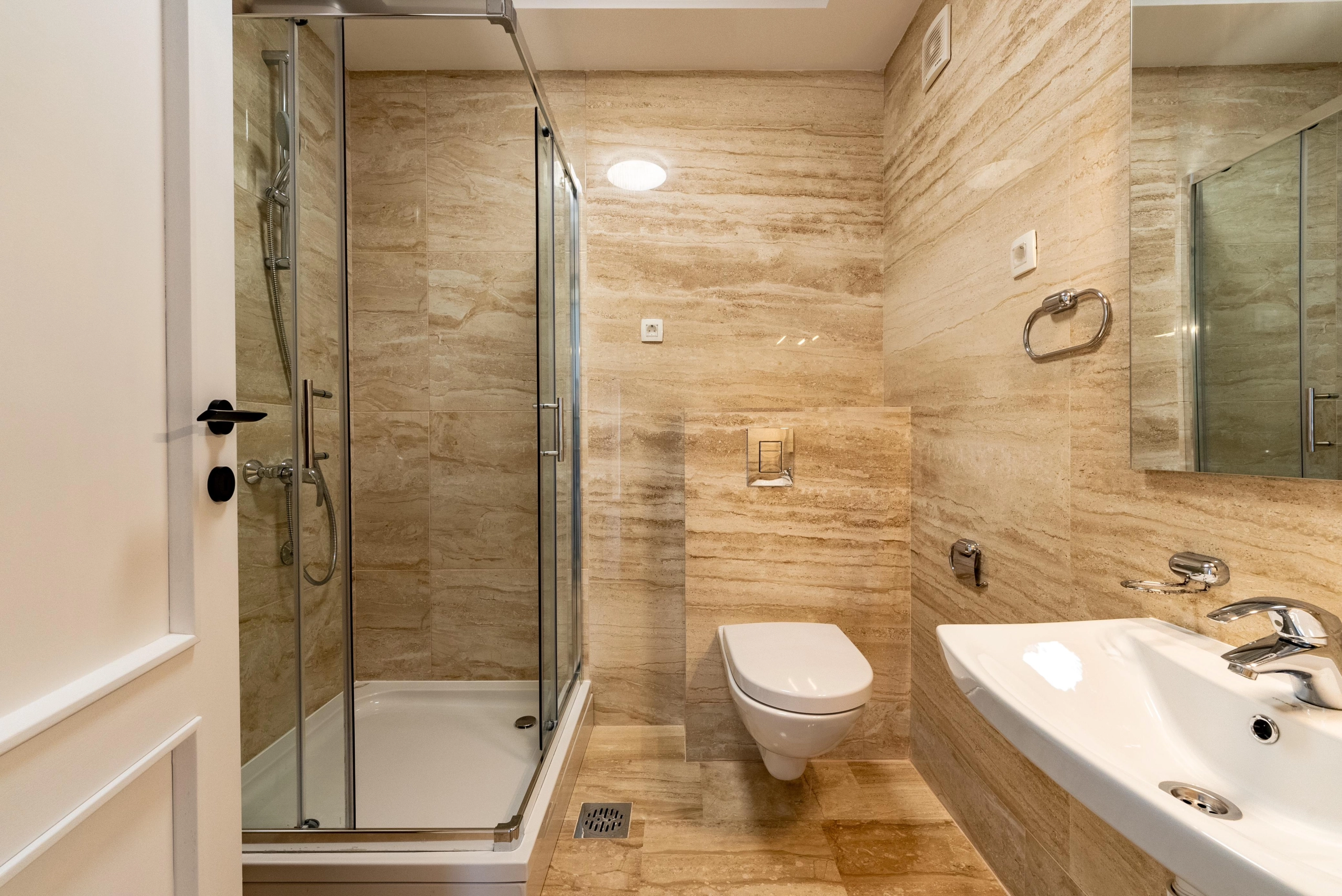 Trosoban stan 160 m² – Pržno, Budva — fotografija 10
