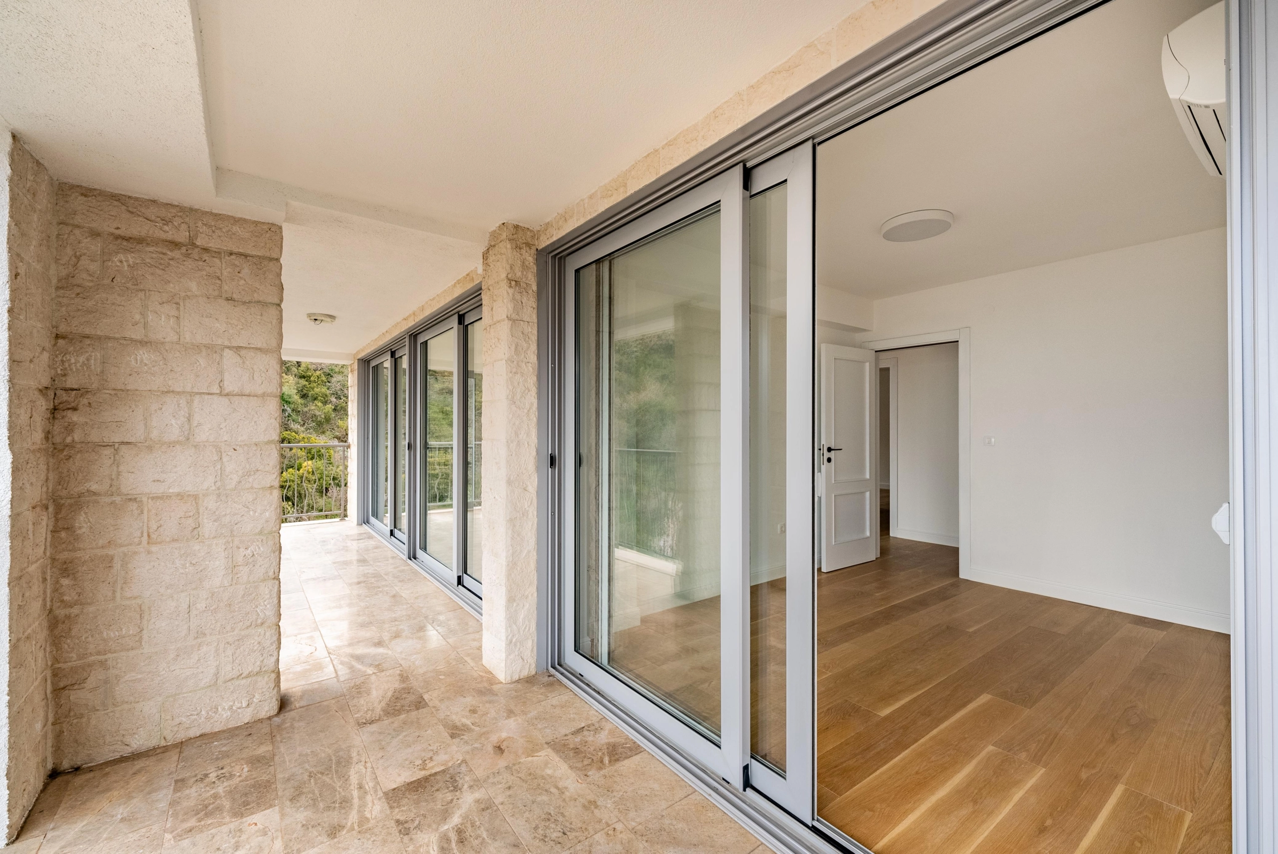Trosoban stan 160 m² – Pržno, Budva — fotografija 13