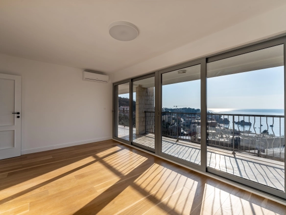 Trosoban stan 160 m² – Pržno, Budva — fotografija 17