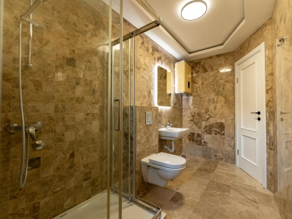 Trosoban stan 160 m² – Pržno, Budva — fotografija 18