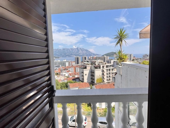 Dvosoban stan 130 m² – Babin Do, Budva — fotografija 12