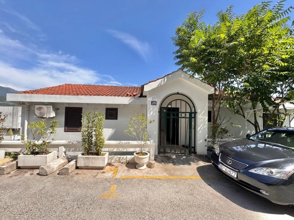 Dvosoban stan 130 m² – Babin Do, Budva — fotografija 20