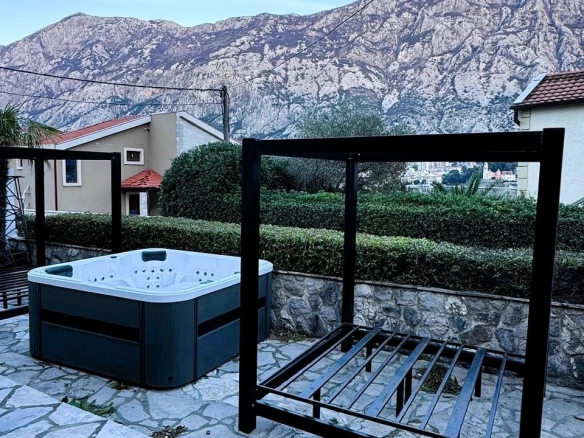 Trosoban stan 110 m² – Prčanj, Kotor — fotografija 4
