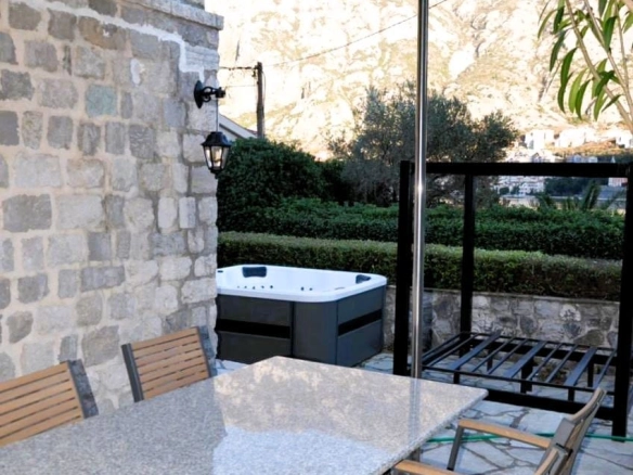 Trosoban stan 110 m² – Prčanj, Kotor — fotografija 13