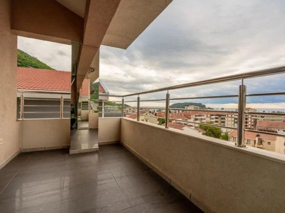 Dvosoban stan 98 m² – Babilonija, Budva — fotografija 7