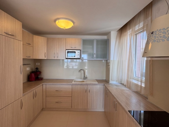 Dvosoban stan 105 m² – Budva — fotografija 3