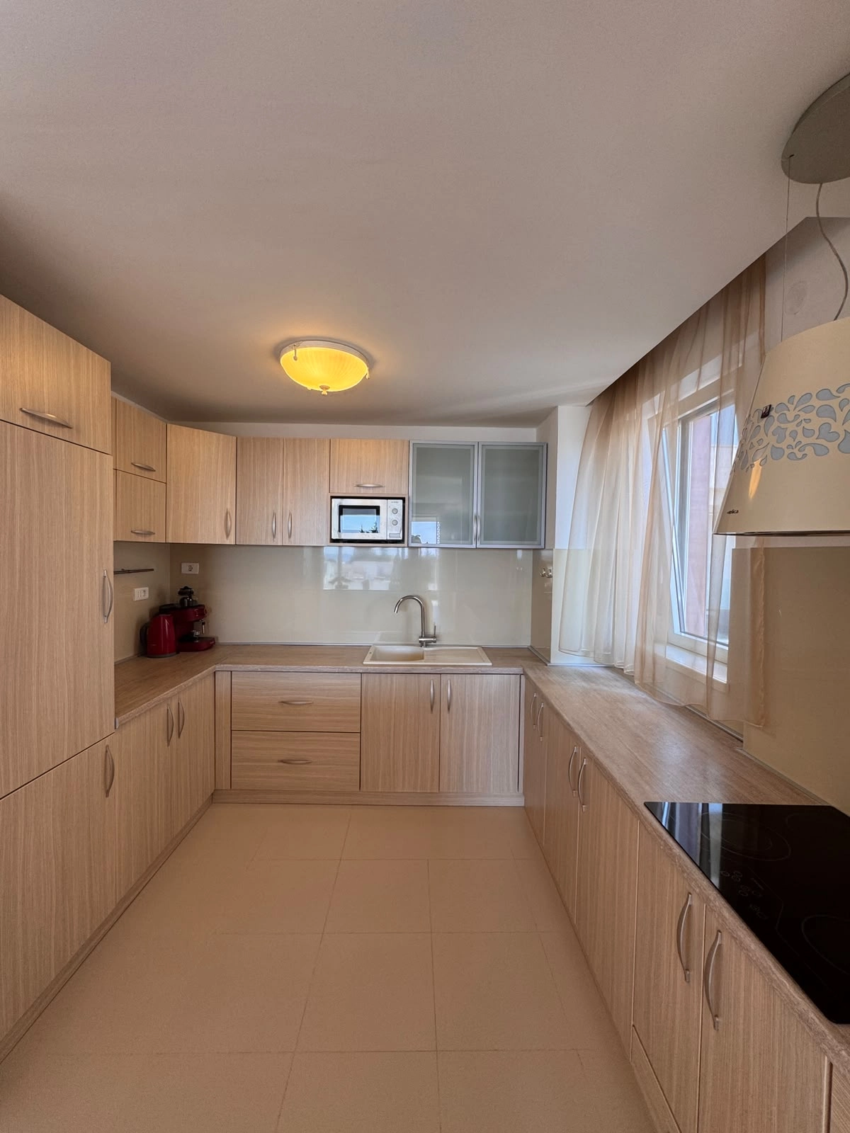 Dvosoban-stan-sa-terasom-u-Budvi-2 Dvosoban stan 105 m² – Budva — fotografija 3