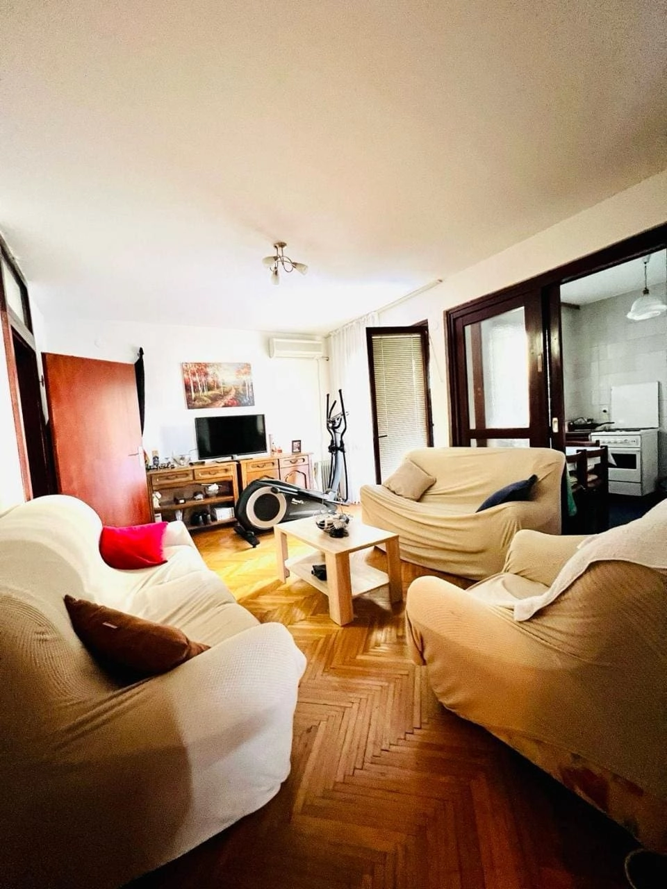 Dvosoban-stan-u-centru-Bara-8 Dvosoban stan 80 m² – Bar — fotografija 9