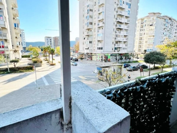 Dvosoban stan 80 m² – Bar — fotografija 10