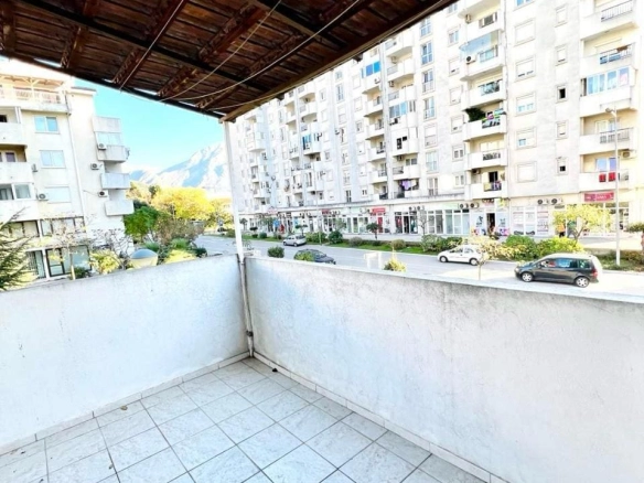 Dvosoban stan 80 m² – Bar — fotografija 11