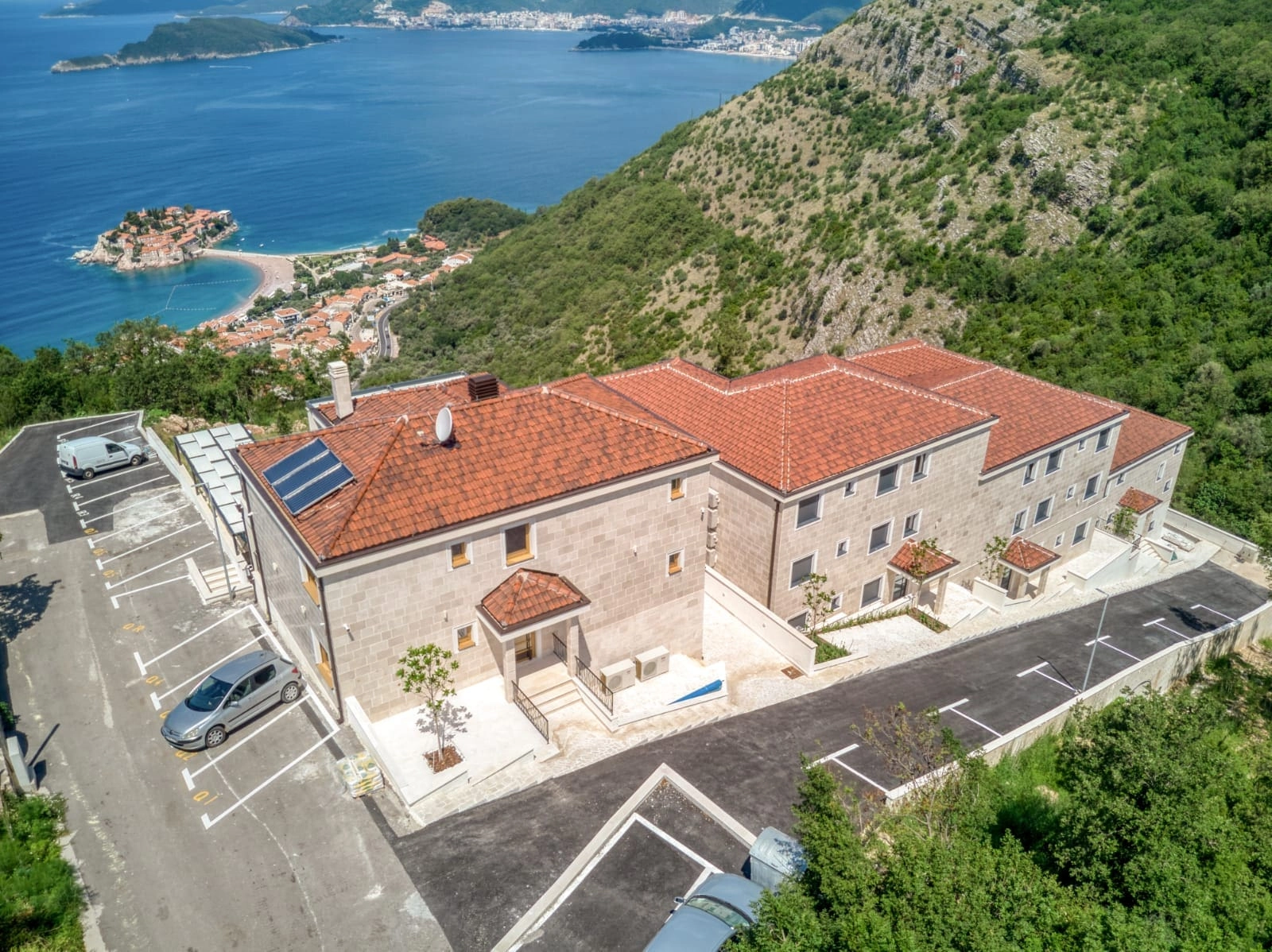 Kuća 450 m² – Blizikuće, Budva — fotografija 11
