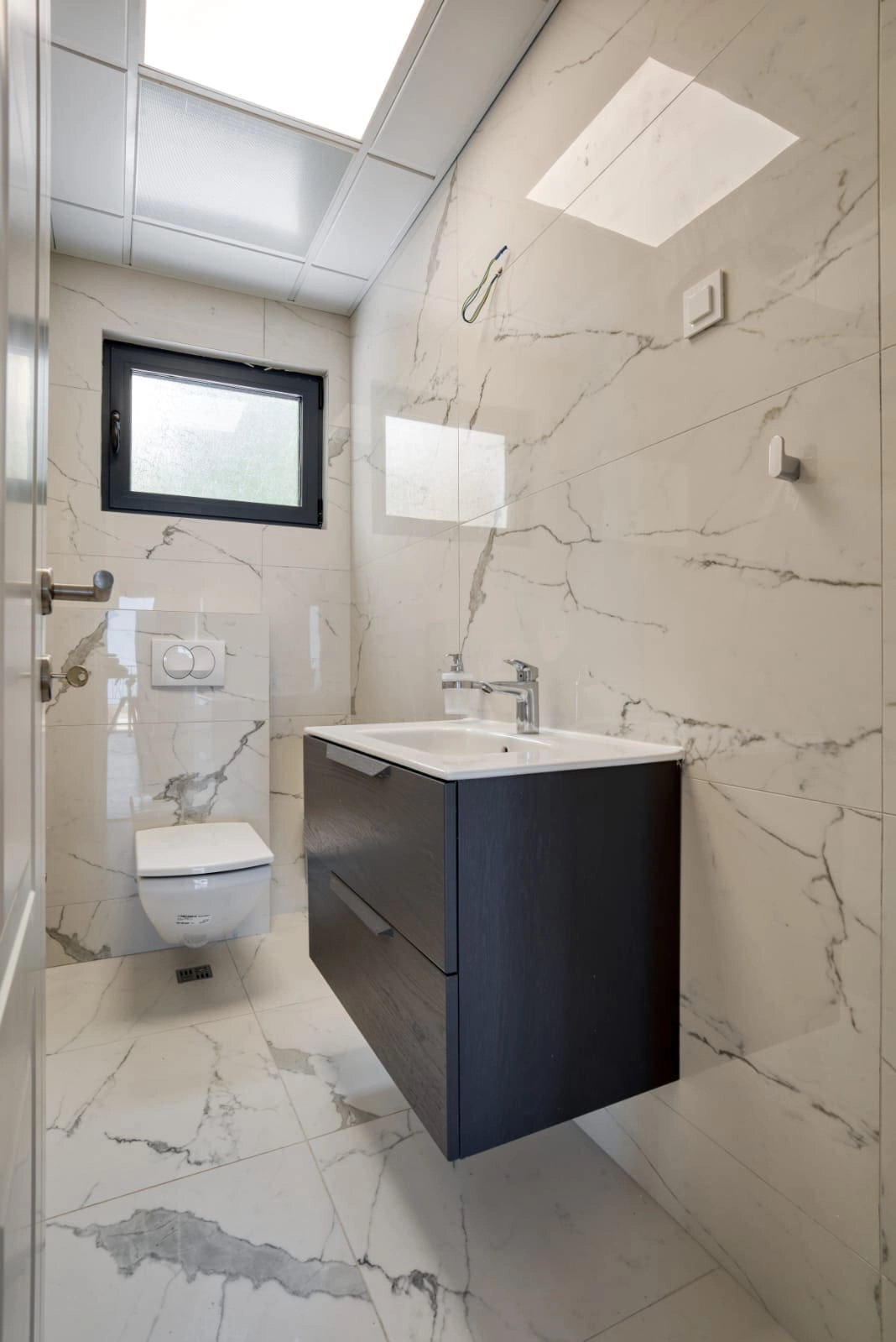 Kuća 450 m² – Blizikuće, Budva — fotografija 16