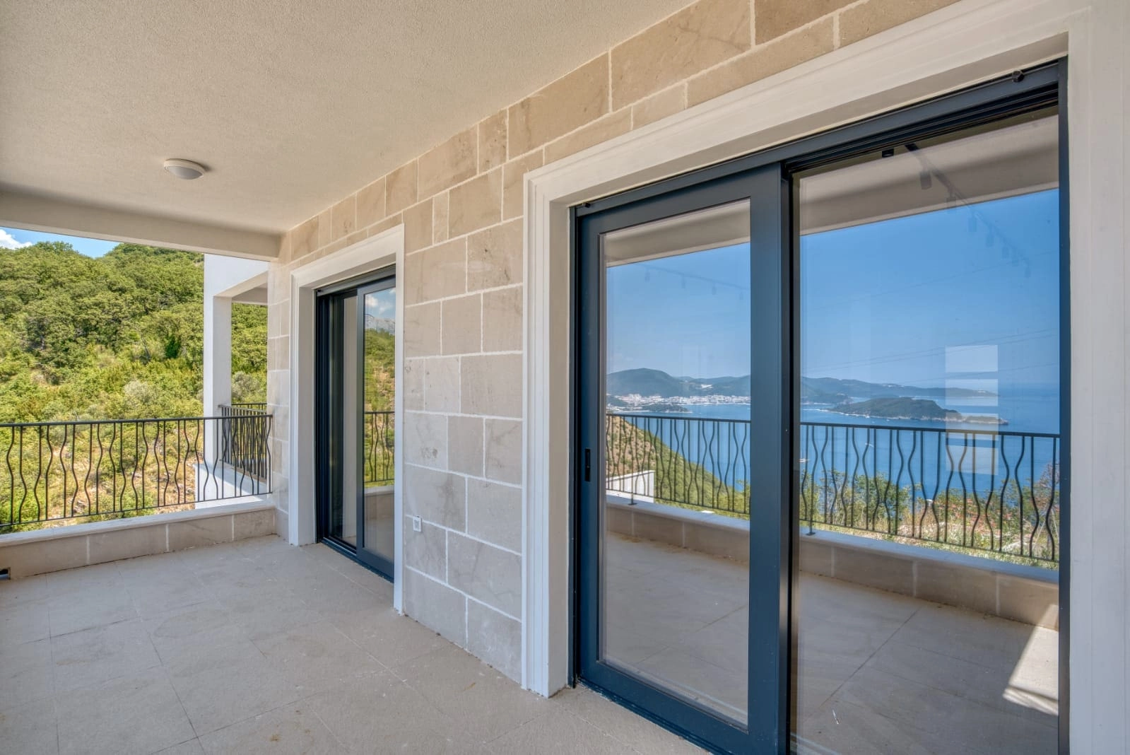Kuća 450 m² – Blizikuće, Budva — fotografija 17