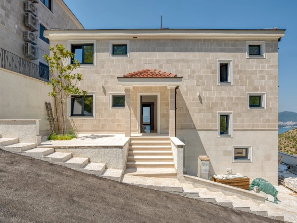 Kuća 450 m² – Blizikuće, Budva — fotografija 18