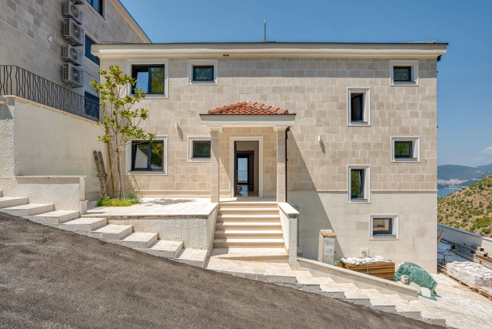 Kuća 450 m² – Blizikuće, Budva — fotografija 18
